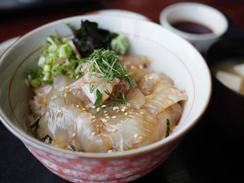 東北遠征キャンプ　ヒラメ漬け丼